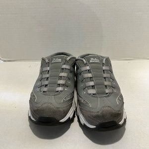 Sketchers D’Lites size 10